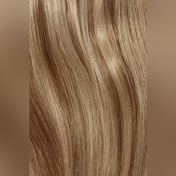 Glam Seamless 16” Invisi-Clip-In Extensions in Sunkissed Highlights - Picture 6 of 7